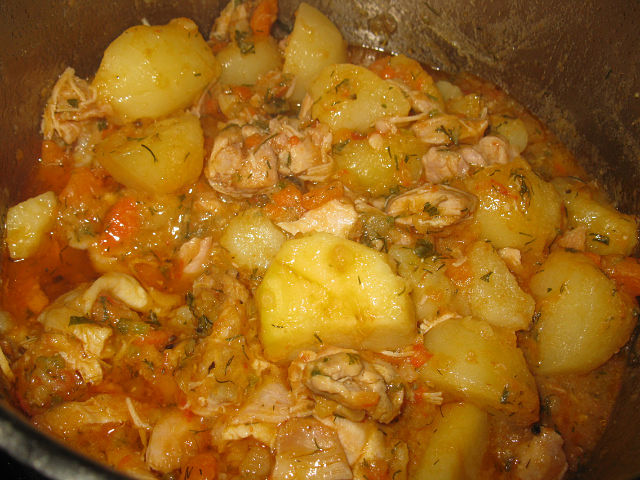 Тушеная картошка с курицей: пошаговый рецепт